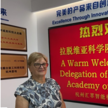 Screenshot at 2025-11-24 19-49-00