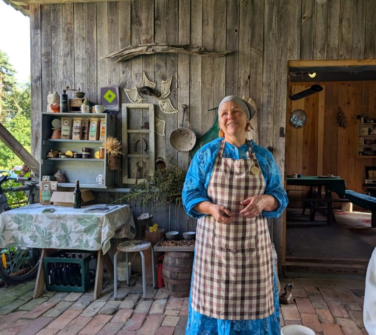 Kafeja Alīde īpašniece